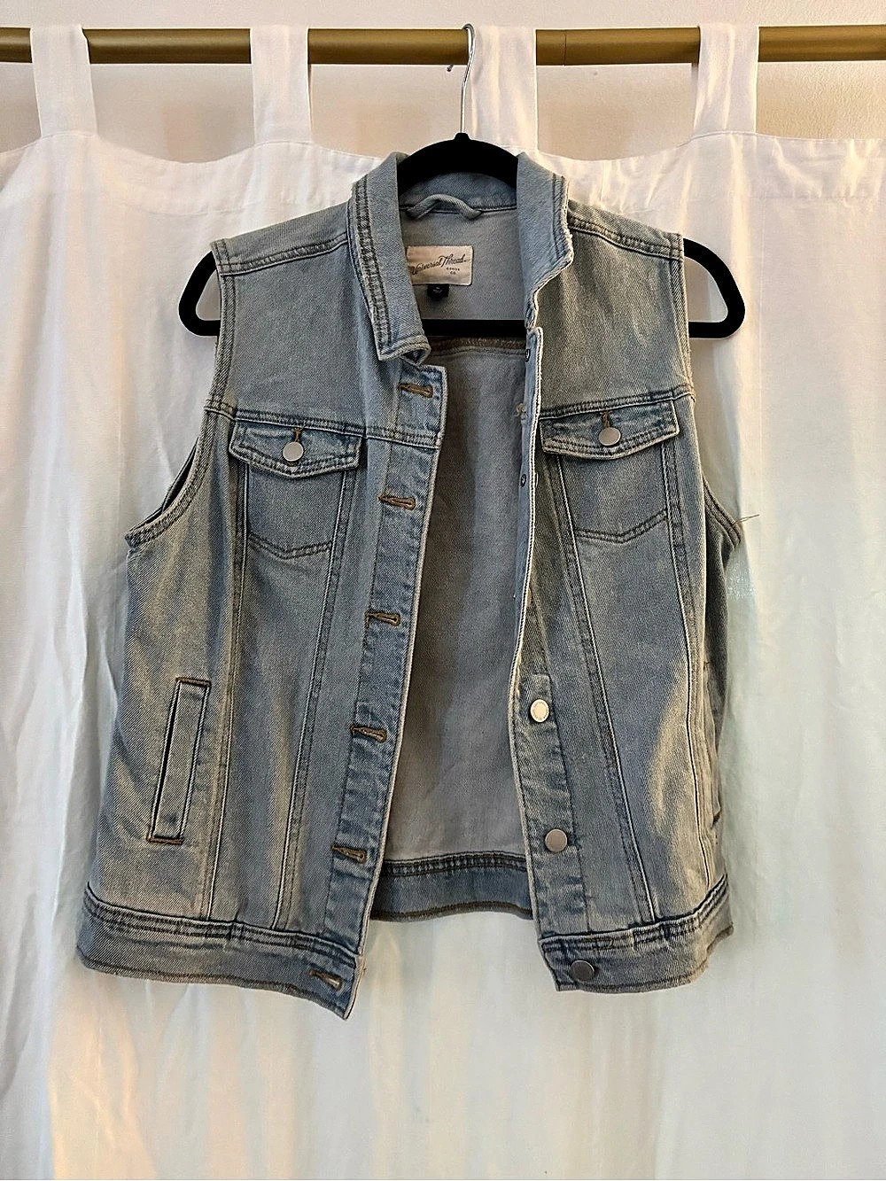 Universal Thread Light Wash Denim Vest Women's Medium Blue